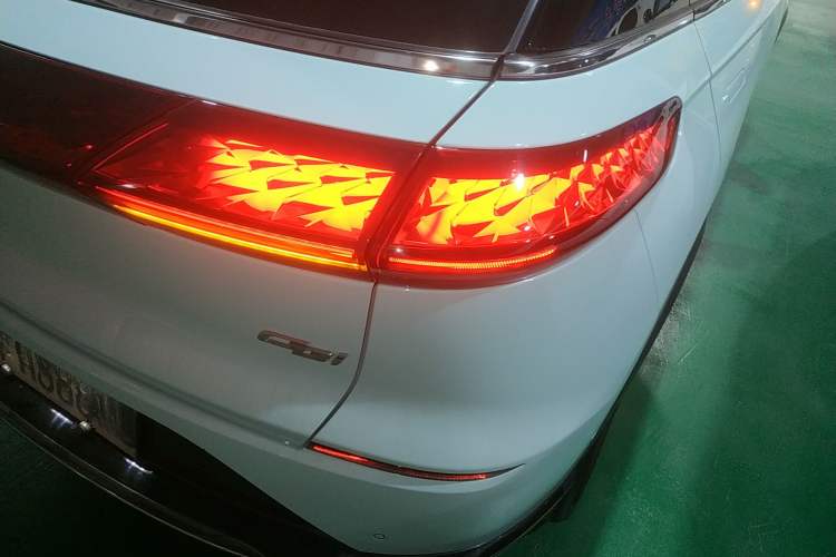 Used XPeng G3 2022 G3i 460N Exterior 3