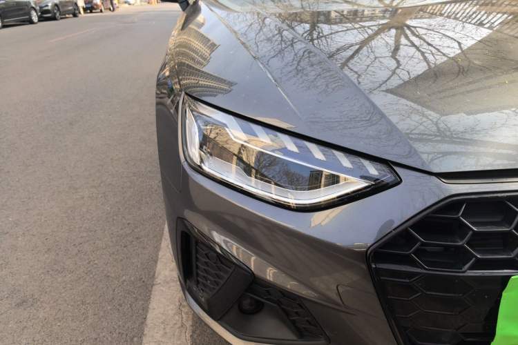 Used Audi A4L 2022 40 TFSI Luxury Dynamic Model
