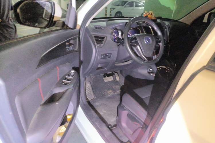 Used CHANGAN CS75 2014 1.8T Automatic Elite Version China V Standard