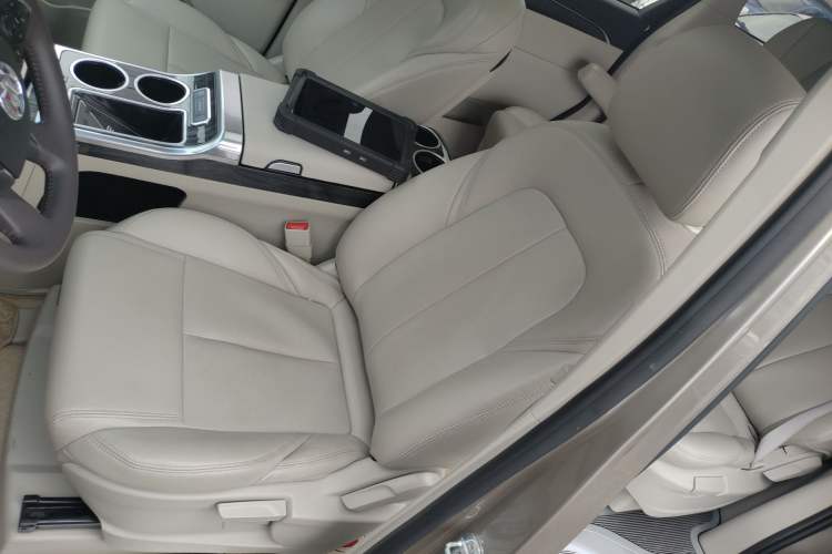 Used Buick GL8 2023 ES Lu Zun Comfort Model Left Front Seat