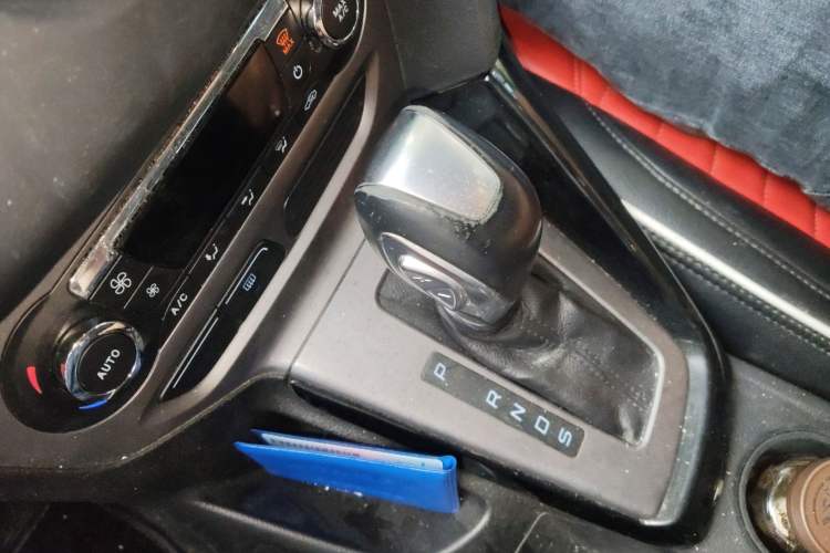 Used Ford Focus 2012 Hatchback 1.6L Automatic Fashion Edition
