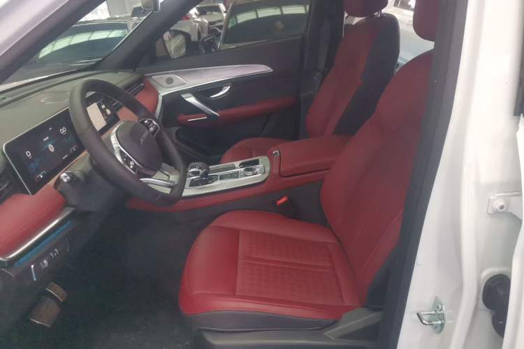 Used JETOUR X70 PRO 2023 1.5T DCT Comfort Edition 7-Seater
