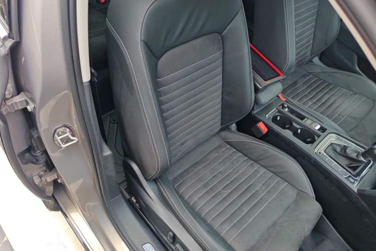 Used Volkswagen Magotan 2020 330TSI DSG Luxury Edition
