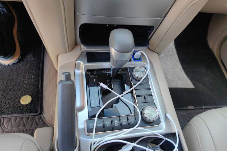 Used Toyota Land Cruiser  Gear Lever