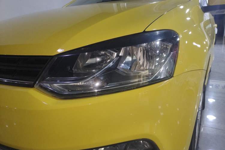 Used Volkswagen Polo 2014 1.6L Automatic Comfort Edition
