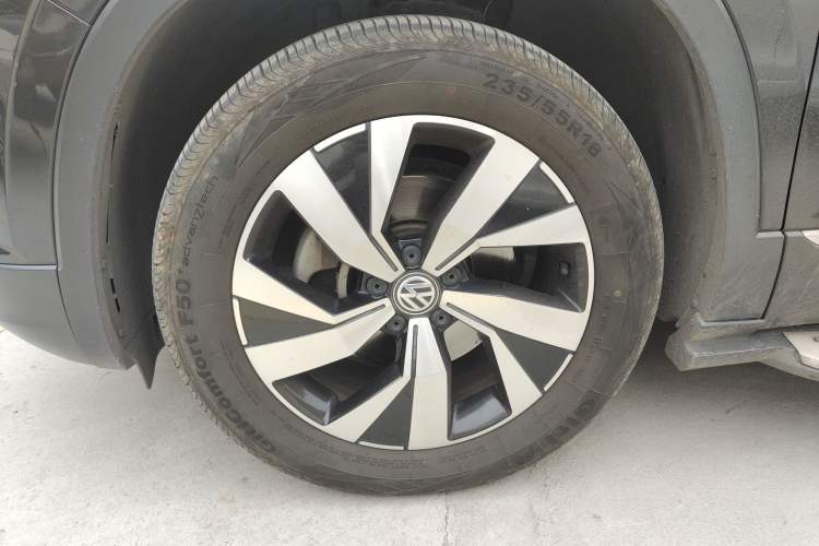 Used Volkswagen Tayron 2019 330TSI Two-Wheel-Drive Luxury Version China V Emission Standard
