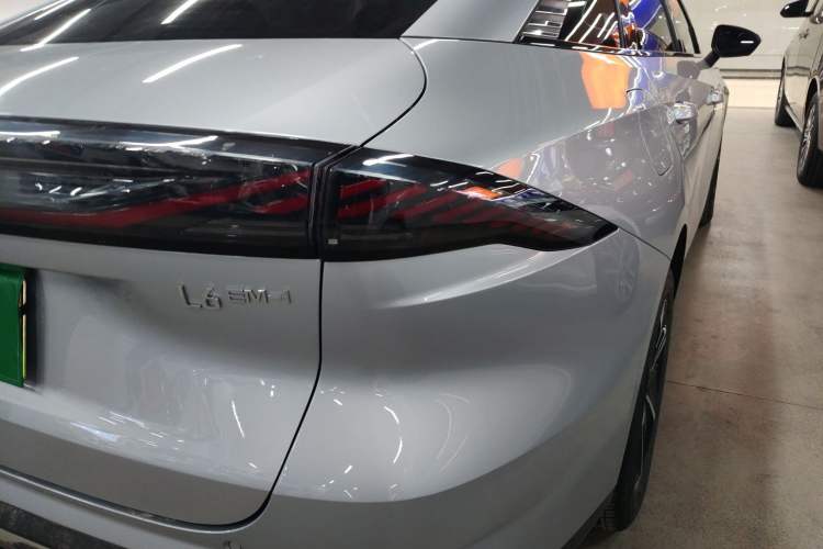 Used Geely Galaxy L6 2025 EM-i 140km Starship Edition
