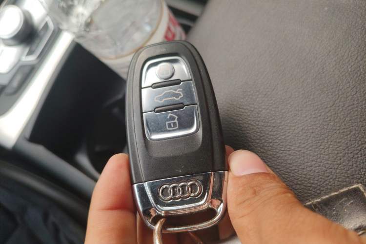Used Audi A6L 2014 TFSI Comfort Model Vehicle Key