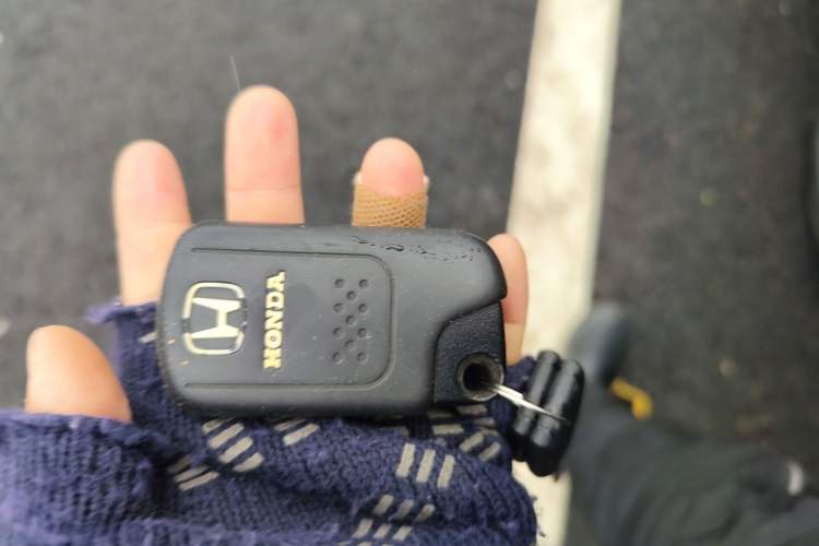 Used Honda CR-V 2012 2.4L four-wheel drive luxury version