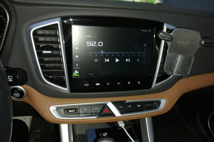 Used Geely Auto Vision X6 2018 1.4T CVT 4G Connected Flagship Edition