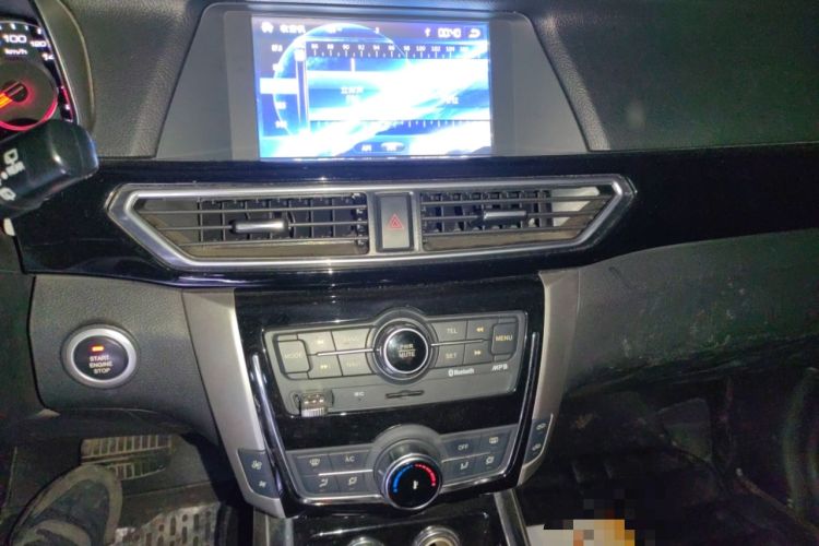 Used Zotye Domy X5 2015 1.5T CVT ZhiXian Model China IV Standard