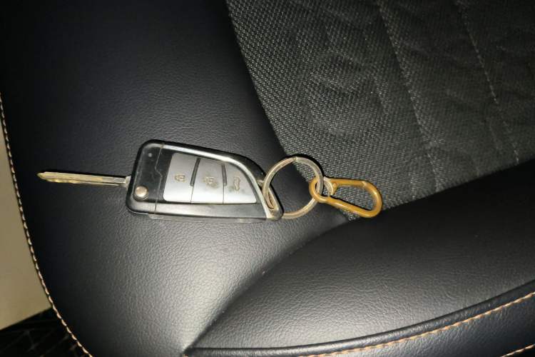 Used GAC Trumpchi GS3 2017 150N Automatic Elite Edition Vehicle Key