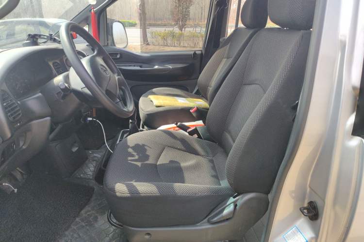 Used JAC Group Refine 2015 2.0L Shuttle Gasoline Long-Wheelbase Standard Version HFC4GA3-3D
