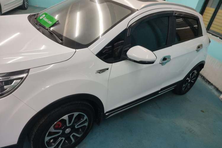 Used Geely Auto Vision X3 2017 1.5L Manual Luxury Model