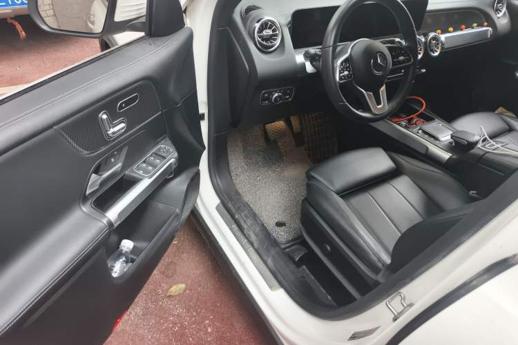 Used Mercedes-Benz GLB 2020 Facelift GLB 200 Fashion Edition
