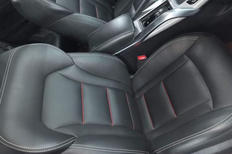 Used Geely Auto Emgrand X7 Sport 2018 1.8TD Automatic Two-Wheel Drive Smart Connect 4G Internet Edition