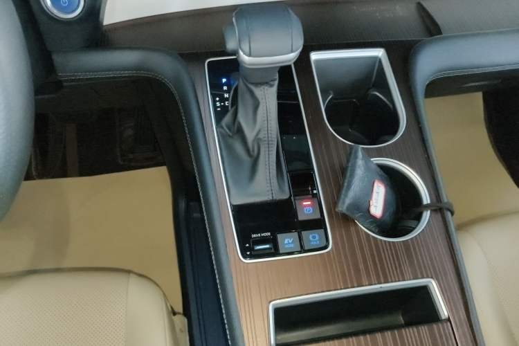 Used Toyota SIENNA 2021 2.5L Hybrid Luxury Edition