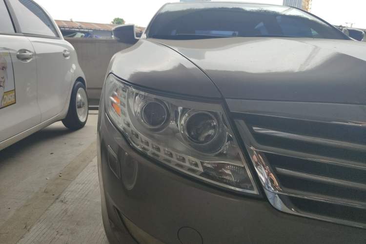 Used GAC Trumpchi GA5 2011 2.0L Automatic Prestige Edition Right Front Headlight