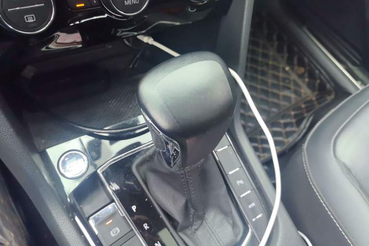 Used Volkswagen Tiguan L New Energy 2019 430 PHEV Hybrid Luxury Edition Gear Lever