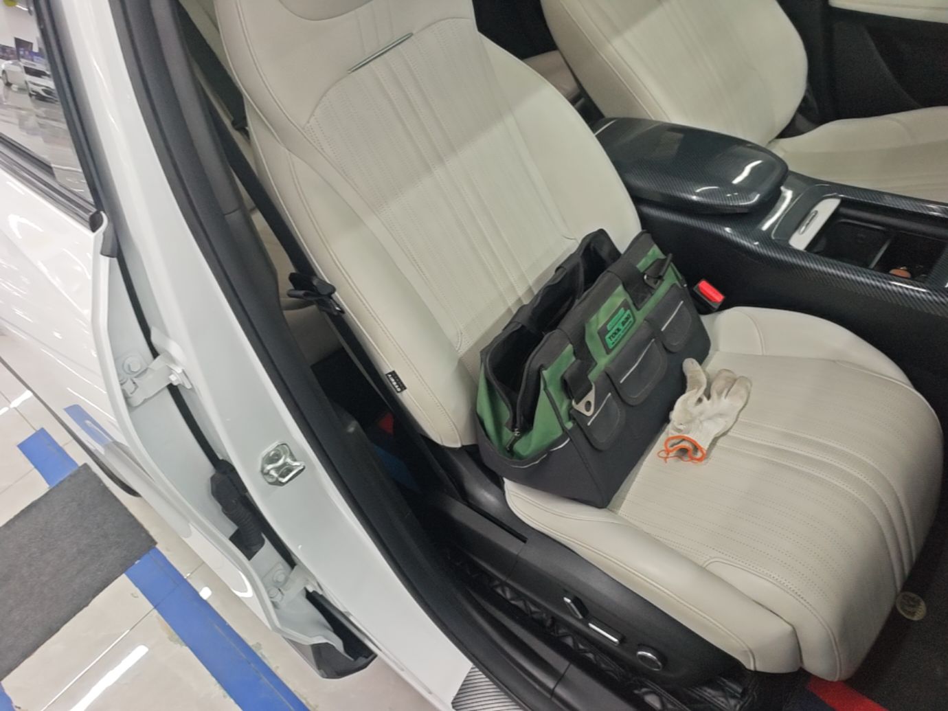 Geely Galaxy L7 2023 1.5T 115 km Starship — снимка 19