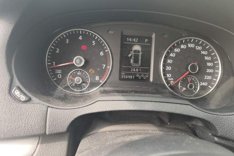 Used Volkswagen Sharan 2018 380TSI Comfort Edition 7-Seater Odometer Close Up