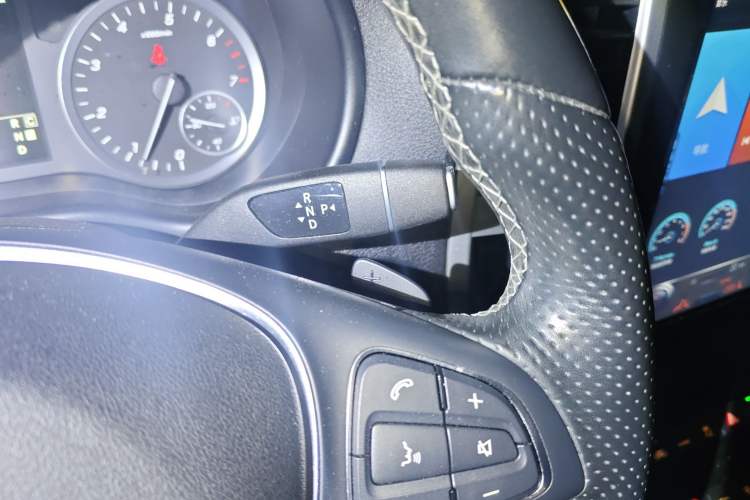 Used Mercedes-Benz Vito 2020 2.0T Business Version 7 Seats Gear Lever