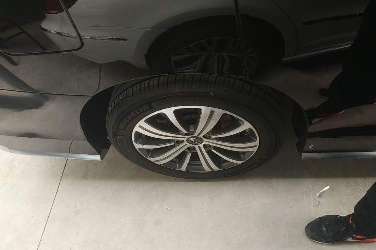 Used GAC Trumpchi M8 2020 Master Edition 390T Deluxe Version Exterior 5