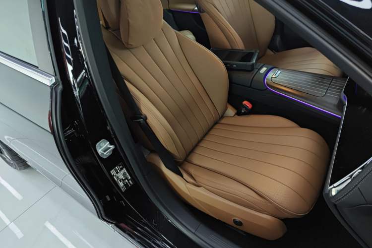 Used Mercedes-Benz E-Class New Energy 2024 E 350 e L Plug-in Hybrid Sedan