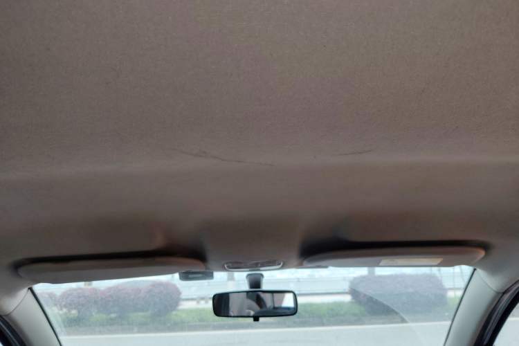 Used Peugeot 301 2014 1.6L Automatic Comfort Edition Headliner