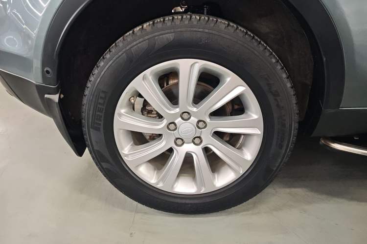 Used Land Rover Discovery Sport 2018 240 PS SE Version