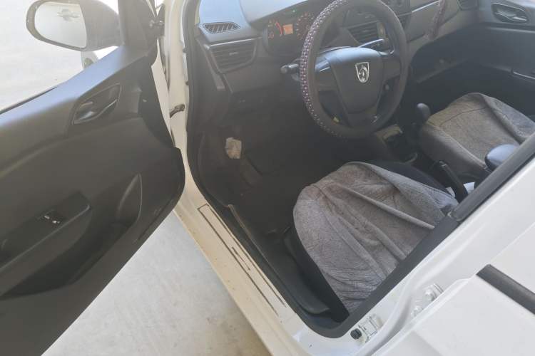 Used Baojun 310 2016 1.2L Manual Value Edition Driver Seat