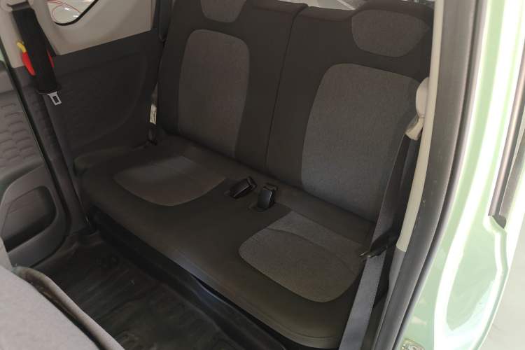 Used Wuling Hongguang MINIEV 2021 Macaron Fashion Model Lithium Iron Phosphate Left Rear Seat