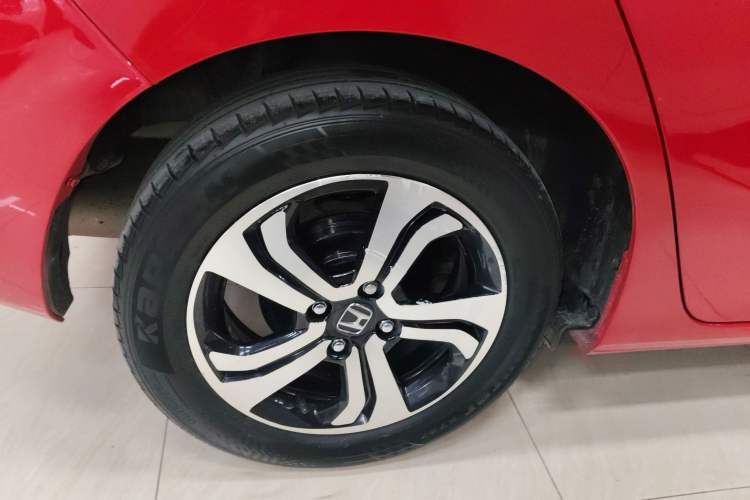 Used Honda Fit 2016 1.5L LX CVT Comfort Model Exterior 4