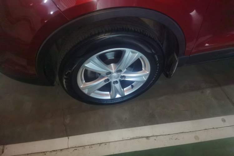 Used Bestune X80 2016 2.0L Automatic Luxury Model Left Front Wheel Hub