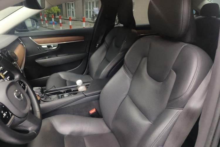 Used Volvo S90 2020 T5 Zhiyi Luxury Edition