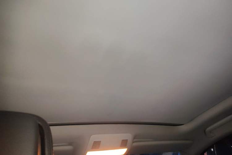 Used Volkswagen Touareg 2011 3.0 TSI Standard Version Headliner
