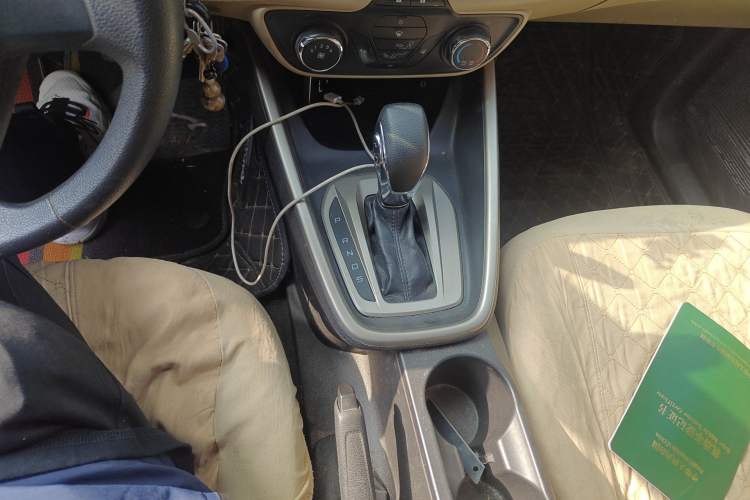 Used Ford Escort 2015 1.5L Automatic Comfort Edition
