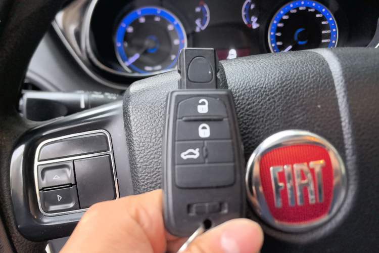 Used Fiat Viaggio 2015 1.4T Automatic Enjoyment Edition
