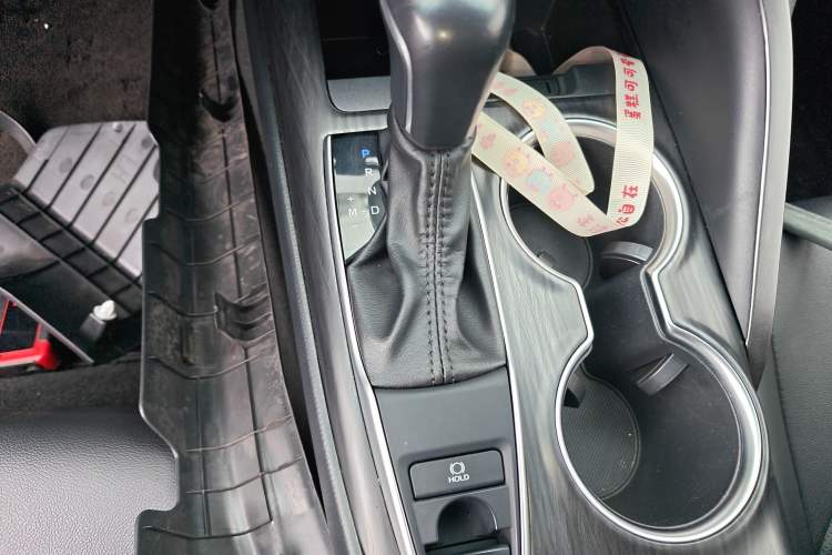 Used Toyota Camry 2021 2.0G Luxury Edition