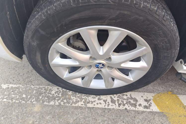 Used Venucia T70 2015 2.0L CVT Smart Edition