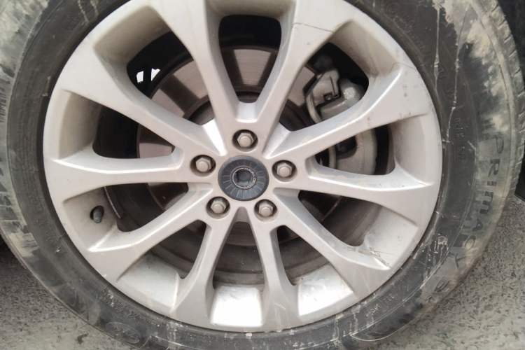 Used Haval H2 2016 Red-Label 1.5T Automatic Two-Wheel Drive Luxury Model Right Front Wheel Hub