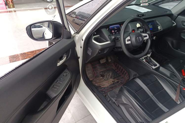 Used Honda Fit 2022 1.5L CVT Trendy Sunroof Edition Interior 3