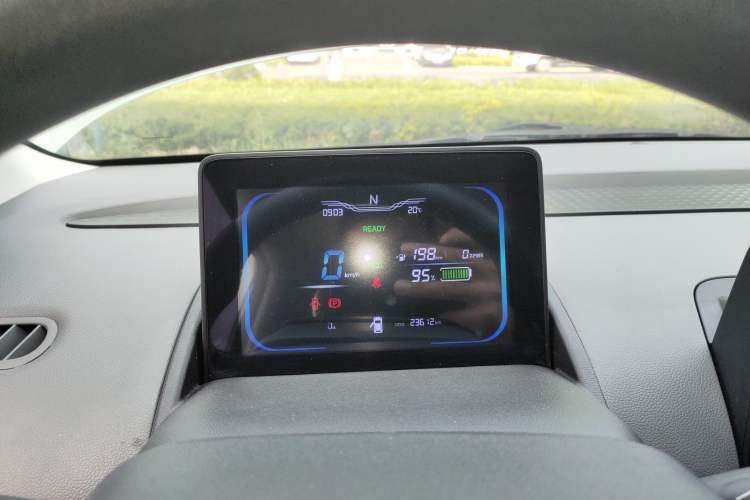 Used CHANGAN NEVO Lumin 2022 210km Sweet Edition Instrument Cluster