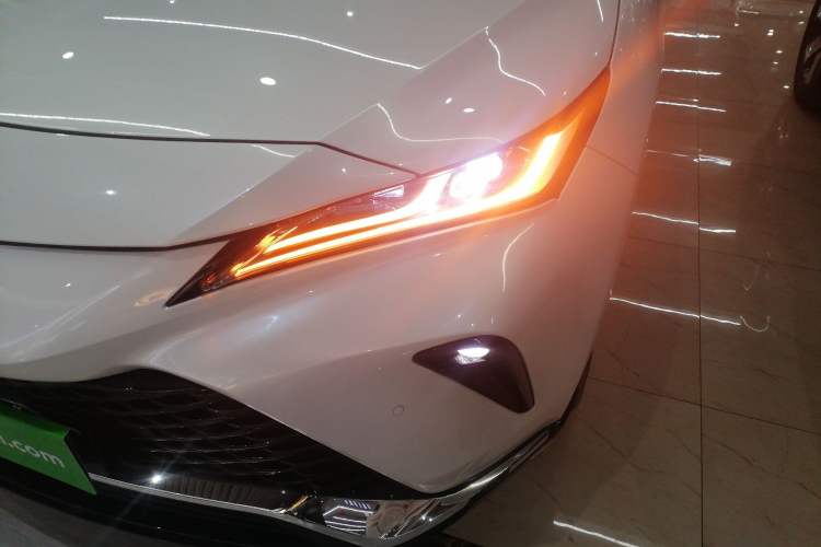 Used Toyota Venza 2022 2.0L CVT Two-Wheel Drive Prestige Edition Left Front Headlight