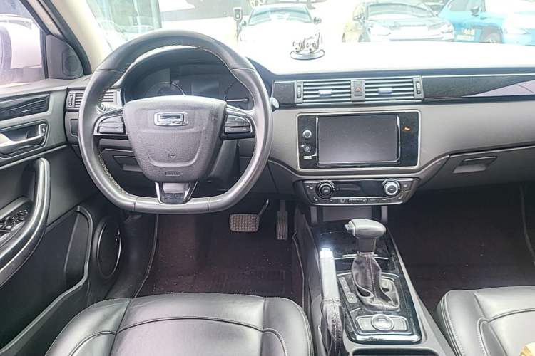 Used Qoros 3 2015 Sedan 1.6T Automatic ZhiZhen Enhanced Model