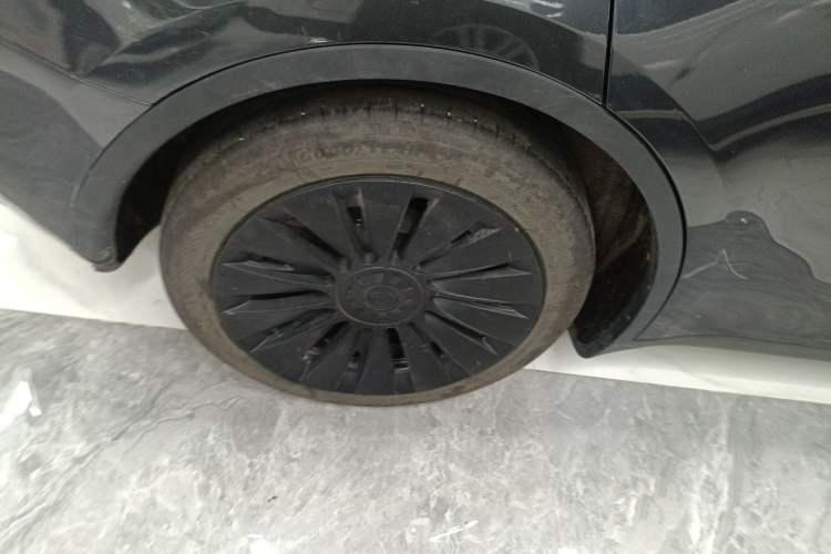 Used Tesla Model Y 2024 Rear-Wheel-Drive Version
