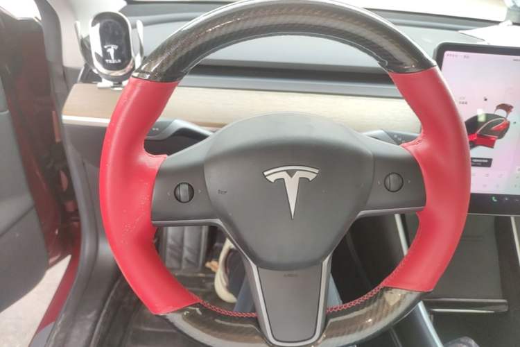 Used Tesla Model 3 2019 Long-Range Rear-Wheel-Drive Version
