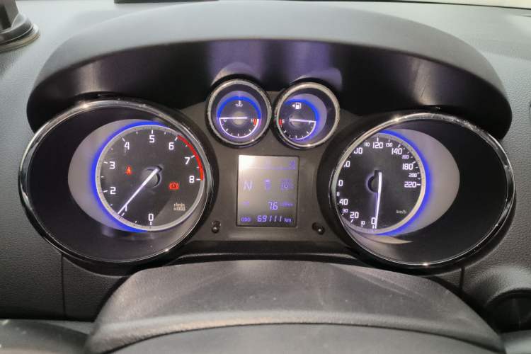 Used Changan CS35 2016 1.6L Automatic Luxury Model China V Standard
