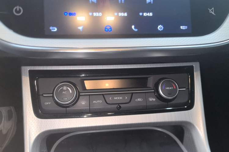 Used Geely Auto Emgrand GSe 2019 Restyled 500 LingShang Version Audio And AC Panel