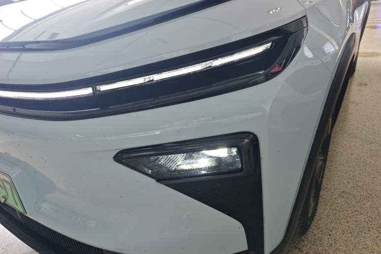 Used Livan 7 2023 450 km – Chasing Clouds